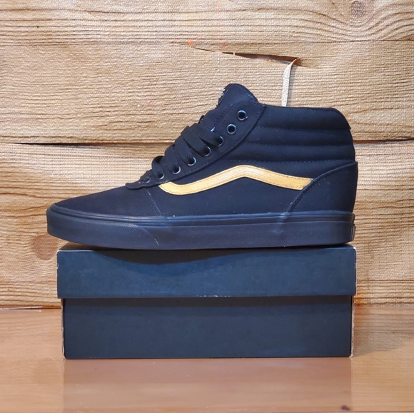 Vans SK8-HI Canvas Shoes - Picture 2 of 10